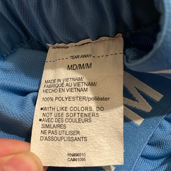 Under armour athletic shorts size M - Picture 4 of 4